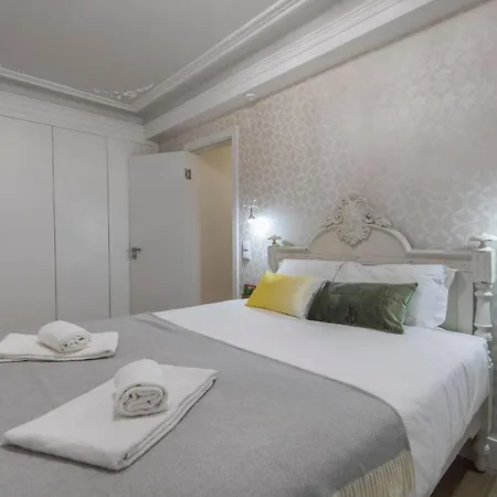 Vintage Flat Near Santa Justa's Lift By Lovelystay