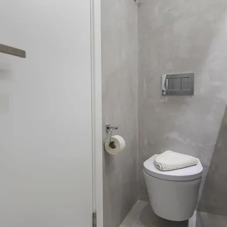 아파트 Vintage Flat Near Santa Justa's Lift By Lovelystay 리스본