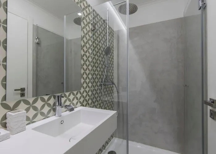 Lovelystay - Vintage Flat Near Santa Justa Elevator! شقة Lisboa