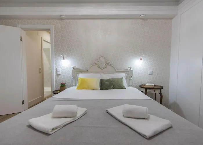 Lovelystay - Vintage Flat Near Santa Justa Elevator!